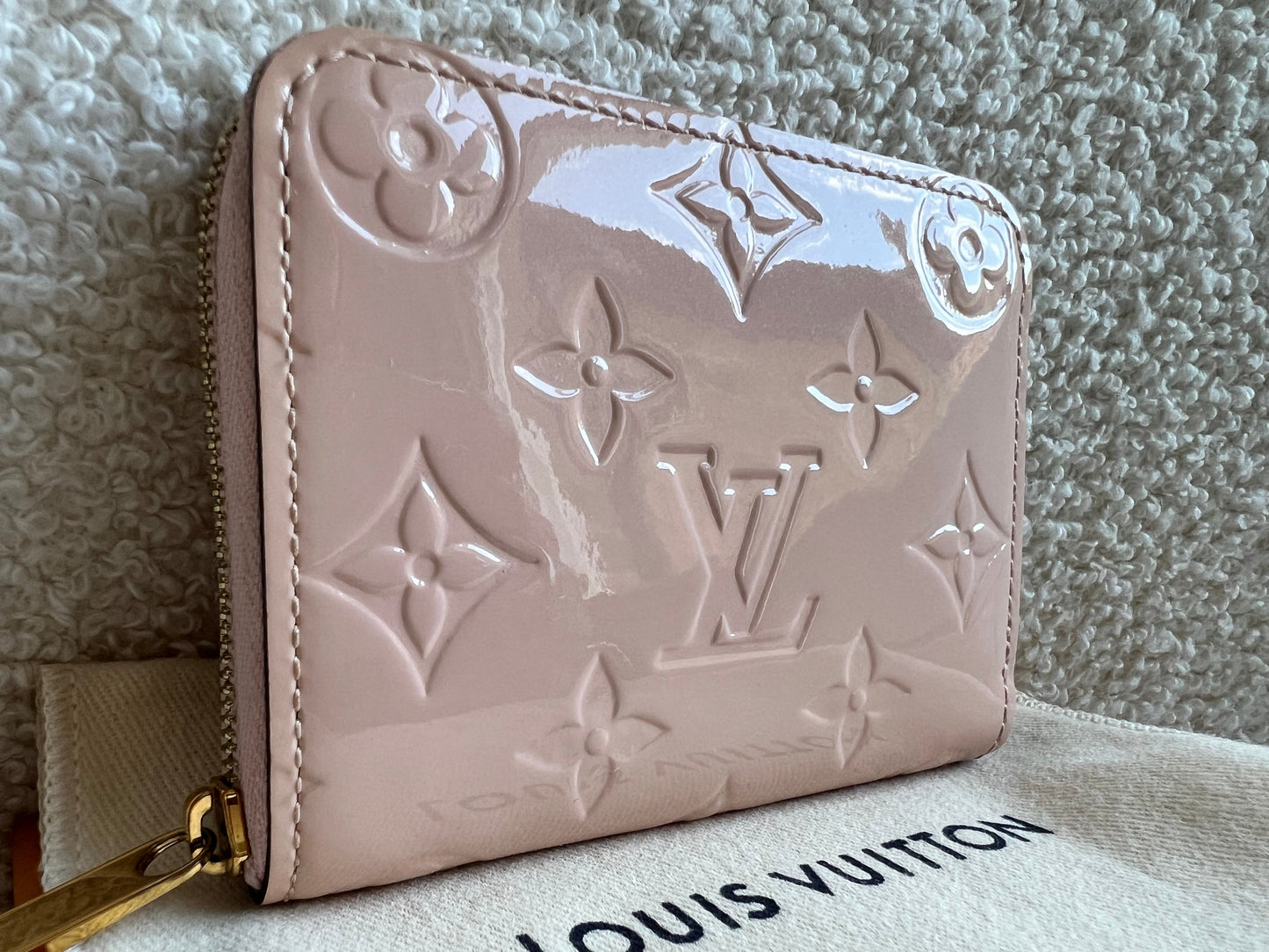 Louis Vuitton Zippy Coin Purse in Rose Ballerine Vernis Patent (RRP £420)
