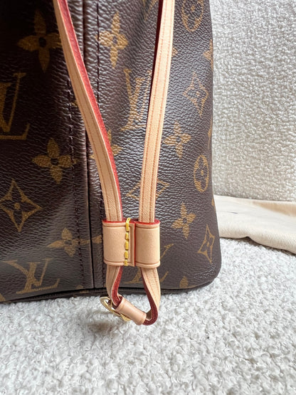 Louis Vuitton Neverfull MM Monogram Pivoine (RRP £1,430)