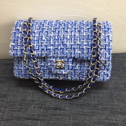 Chanel Luxury Handbag Style 60