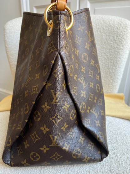 Louis Vuitton Artsy MM Monogram (RRP £1,940)