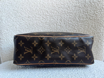 Louis Vuitton Monogram Trousse Toiletry Pouch
