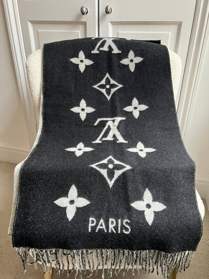 Louis Vuitton Rekyjavik Scarf Black and Grey (RRP £740)