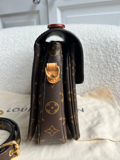 Louis Vuitton Pochette Metis Monogram (RRP £2,020)