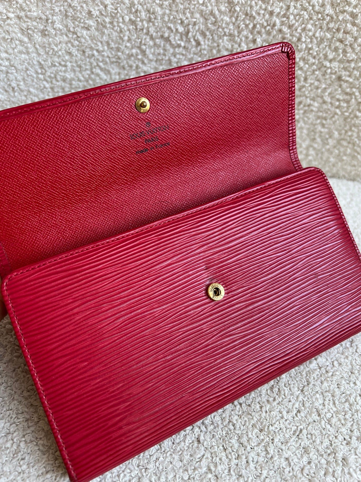 Louis Vuitton Sarah Continental Flap Wallet in Red Epi