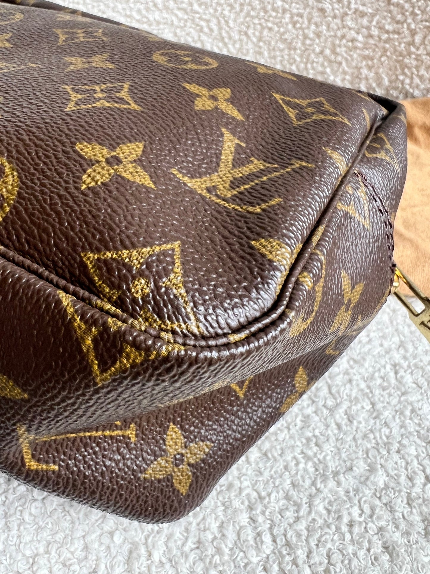 Louis Vuitton Monogram Trousse Toiletry Pouch