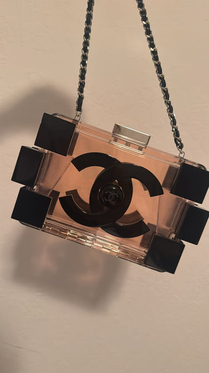 Chanel Luxury Leather Clutch Style 2