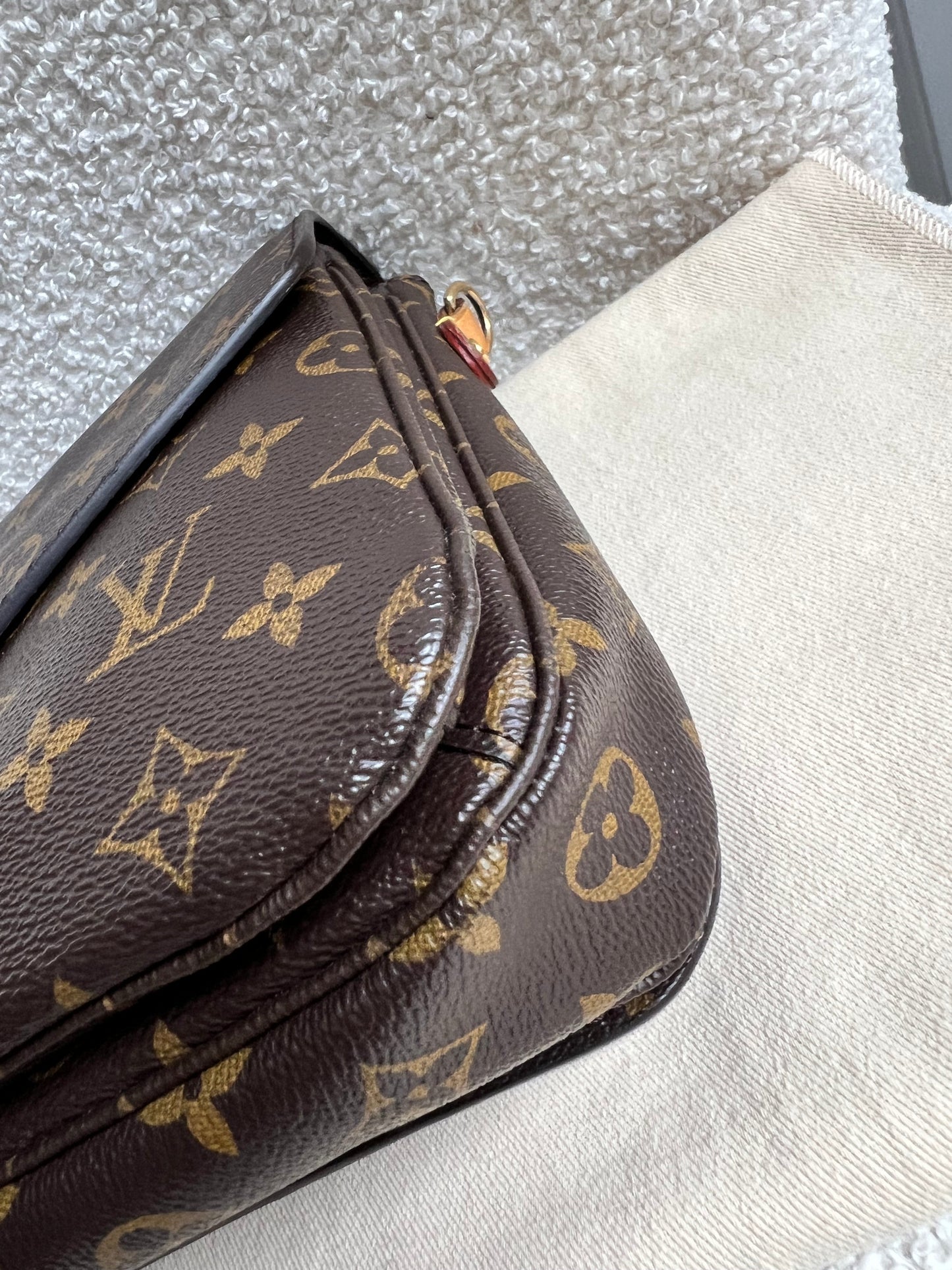 Louis Vuitton Pochette Metis Monogram (RRP £2,020)