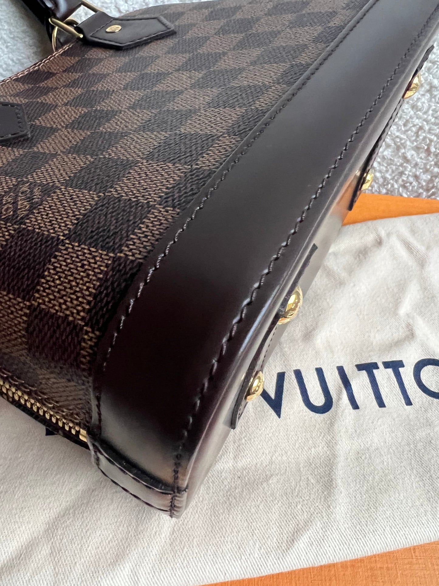 Louis Vuitton Alma BB Damier Ebene (RRP £1,450)