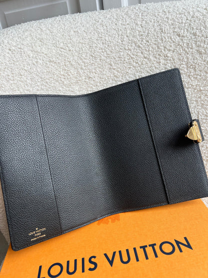 Louis Vuitton Notebook Cover Paul MM in Bicolour Giant Monogram