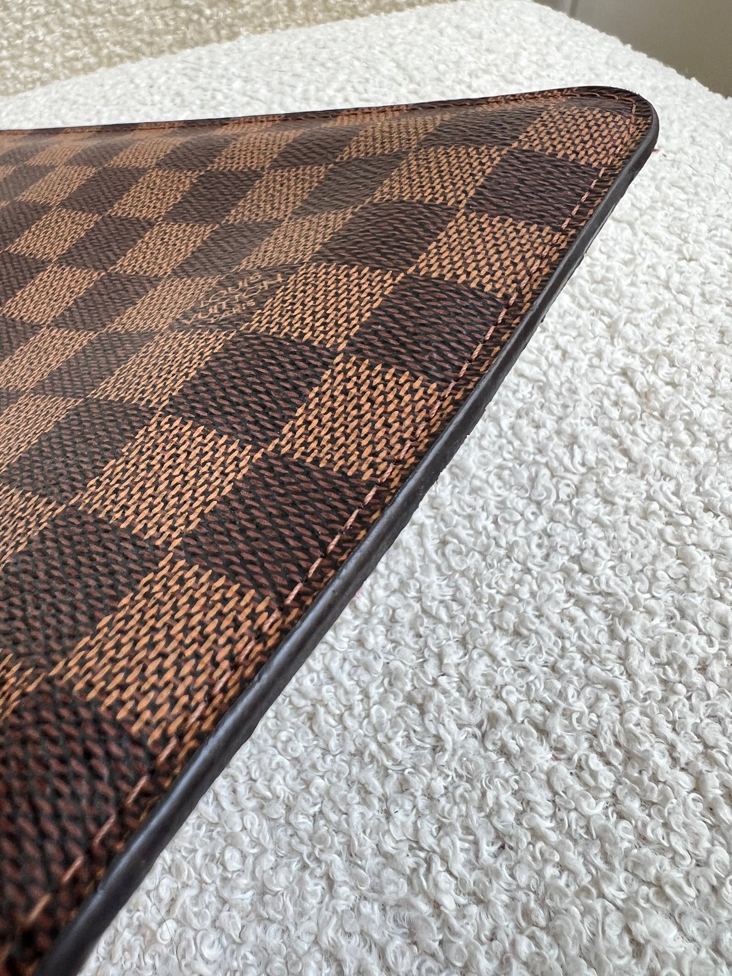 Louis Vuitton Neverfull GM Damier Ebene Cherry Interior (RRP £1,500)