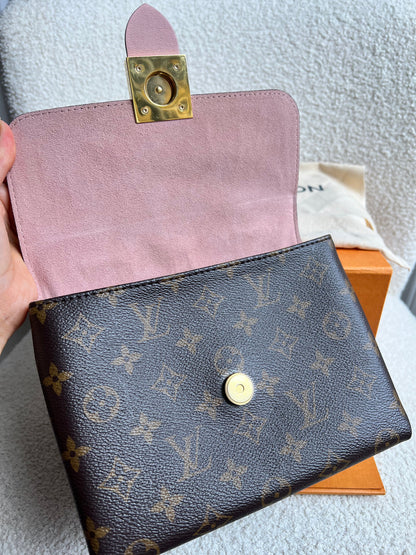 Louis Vuitton Locky BB Monogram Rose Poudre (RRP £1650)