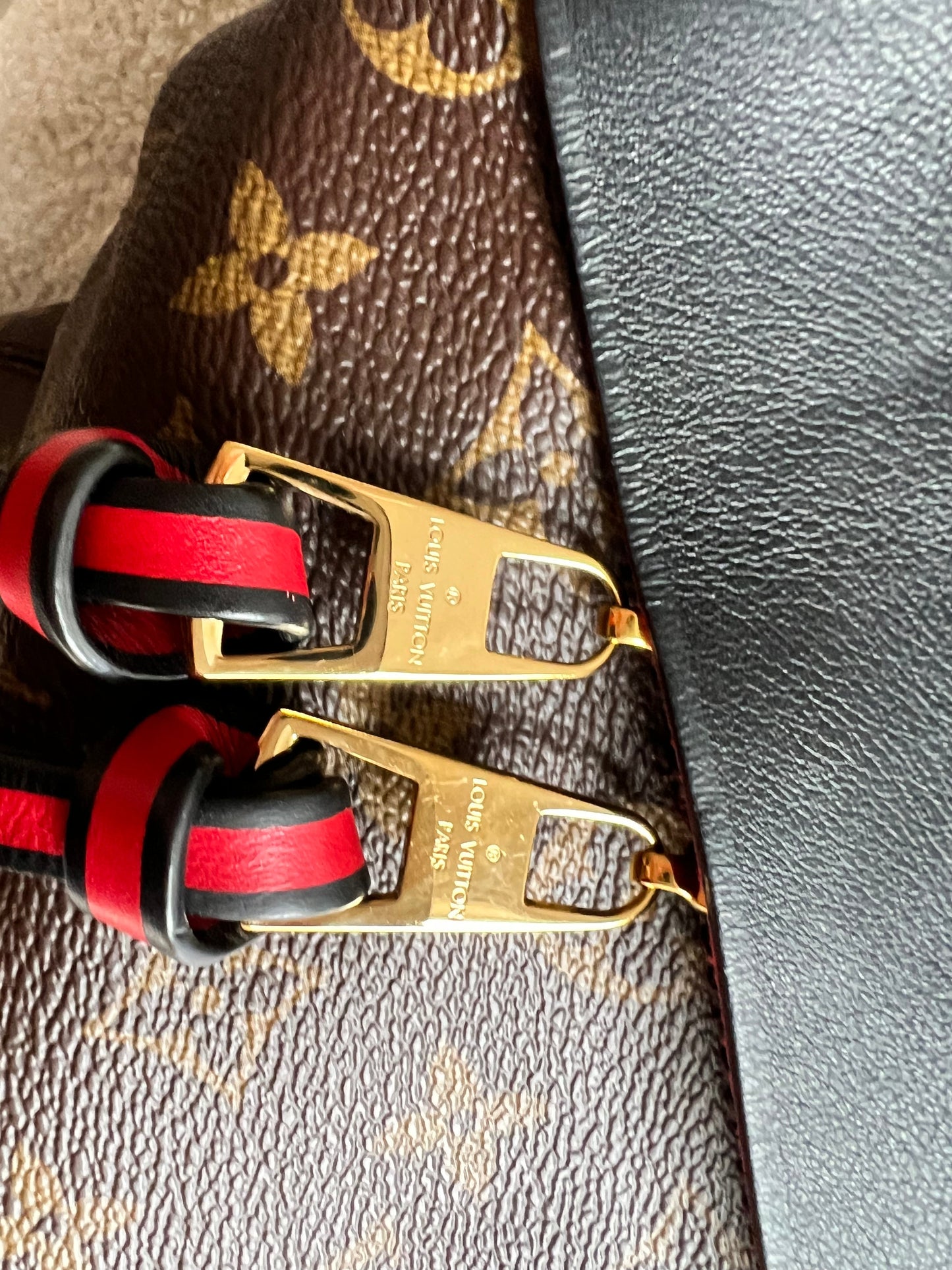 Louis Vuitton Tuileries Hobo (RRP £1640)