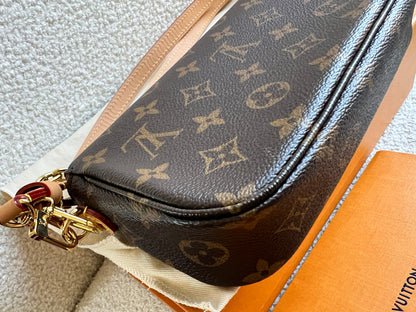 Louis Vuitton Ivy Wallet on Chain Bag Monogram Canvas (RRP £1,370)