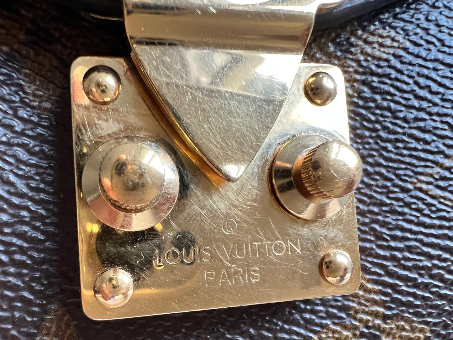 Louis Vuitton Pochette Metis Monogram (RRP £2,020)