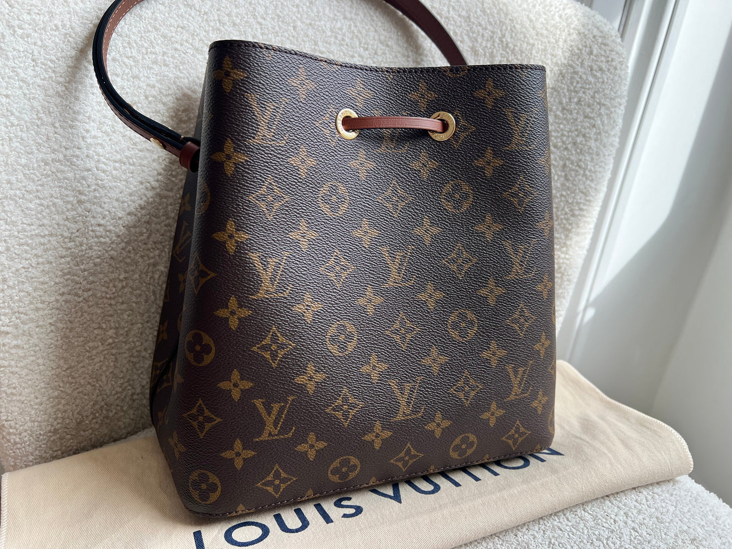 Louis Vuitton Neo Noe Monogram Caramel (RRP £1,560)