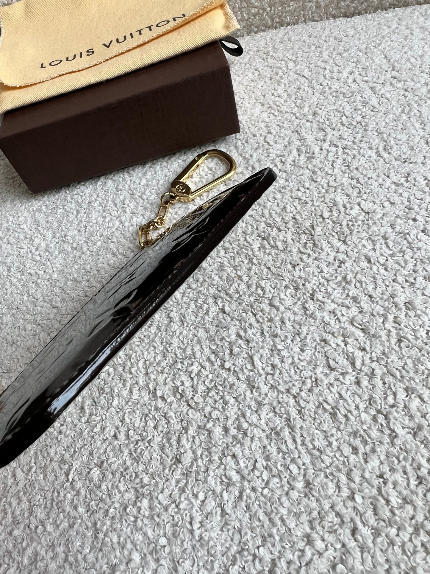 Louis Vuitton Amarante Vernis Key Pouch
