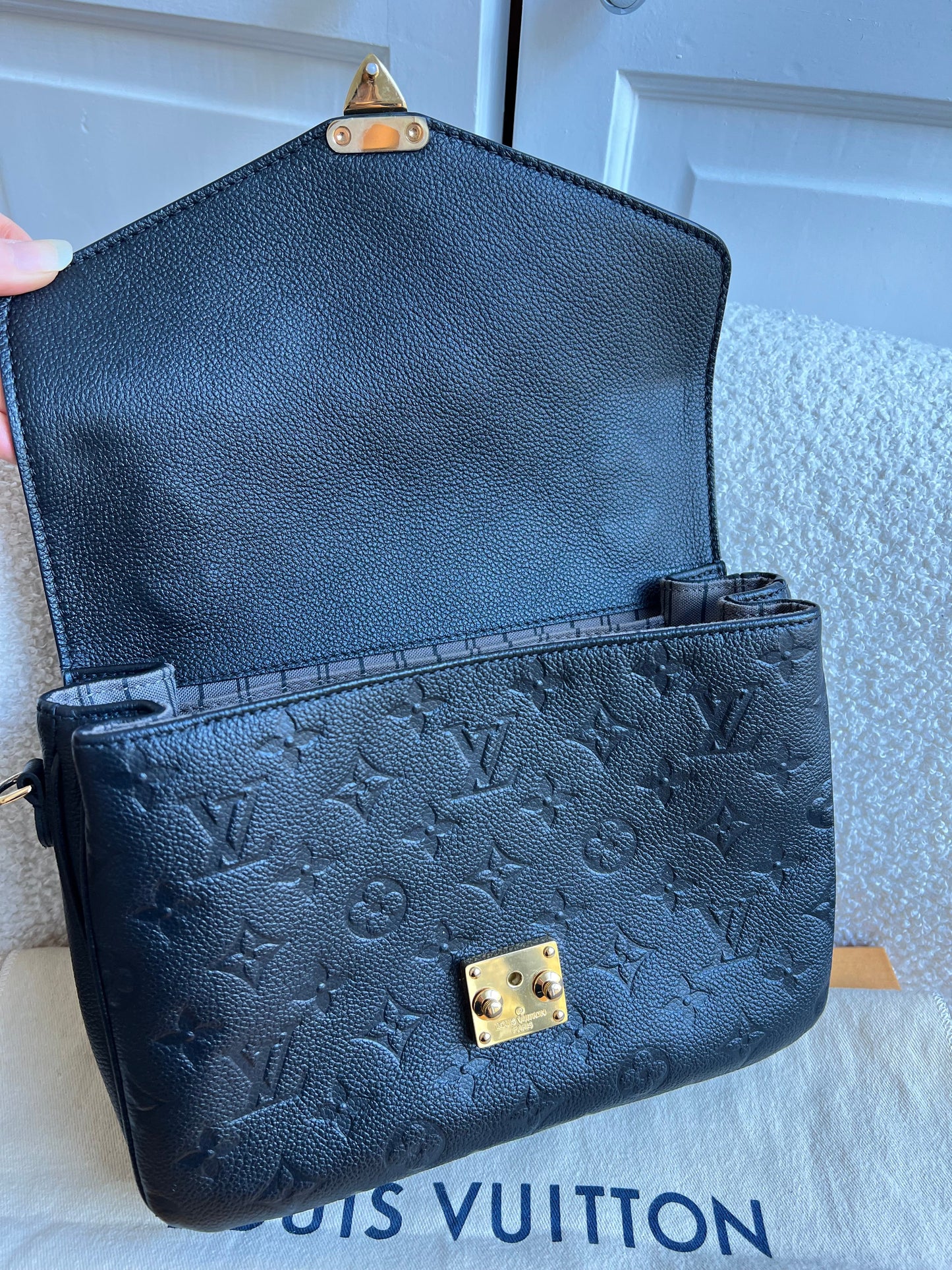 Louis Vuitton Pochette Metis Black Empreinte (RRP £2,200)