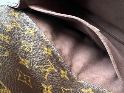 Louis Vuitton Pochette Metis Monogram (RRP £2,020)