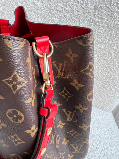 Louis Vuitton Neo Noe Monogram Coquelicot (RRP £1,790)