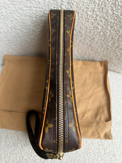 Louis Vuitton Vintage Marly Dragonne Clutch Monogram