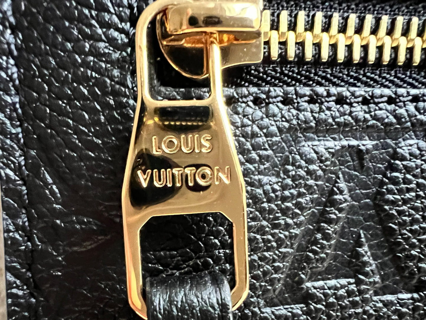 Louis Vuitton Pochette Metis Black Empreinte (RRP £2,200)