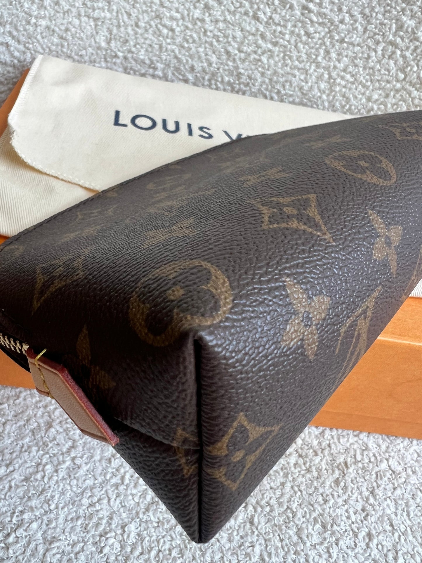 Louis Vuitton Cosmetic Pouch PM Monogram (RRP £425)