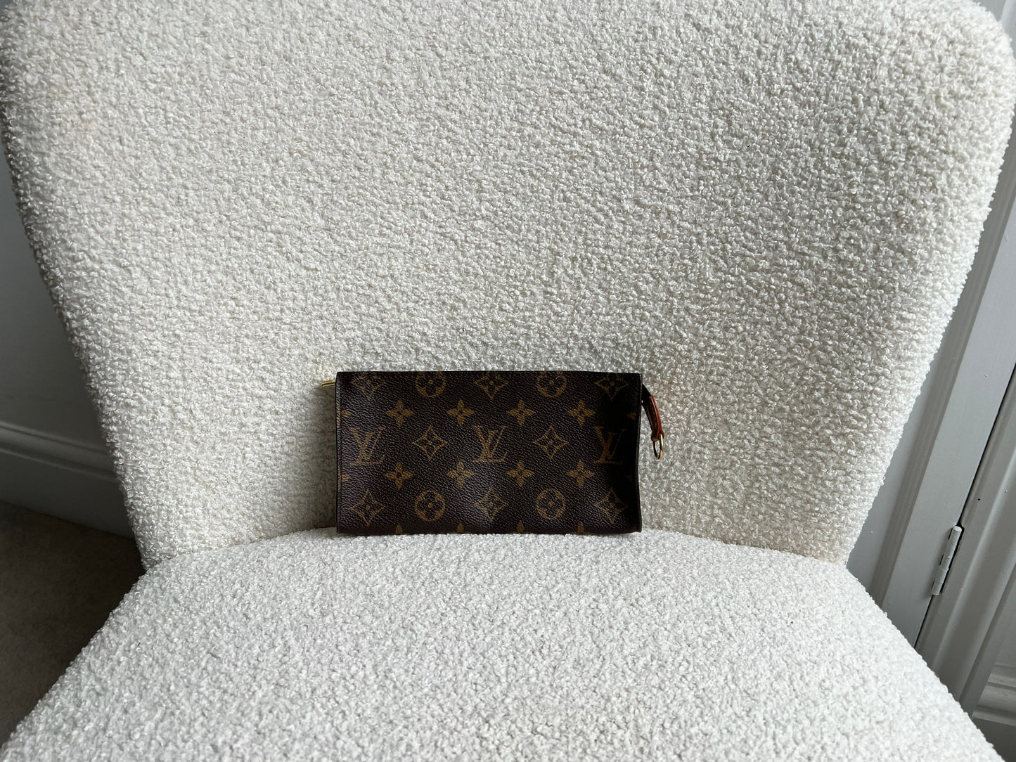 Louis Vuitton Pouch in Monogram