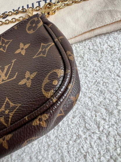Louis Vuitton Multi Pochette Accessoires Khaki (RRP £2030)