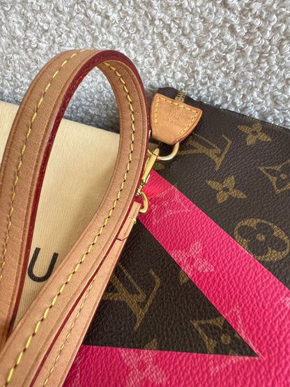 Louis Vuitton Pochette Accessoires Grenade Monogram V