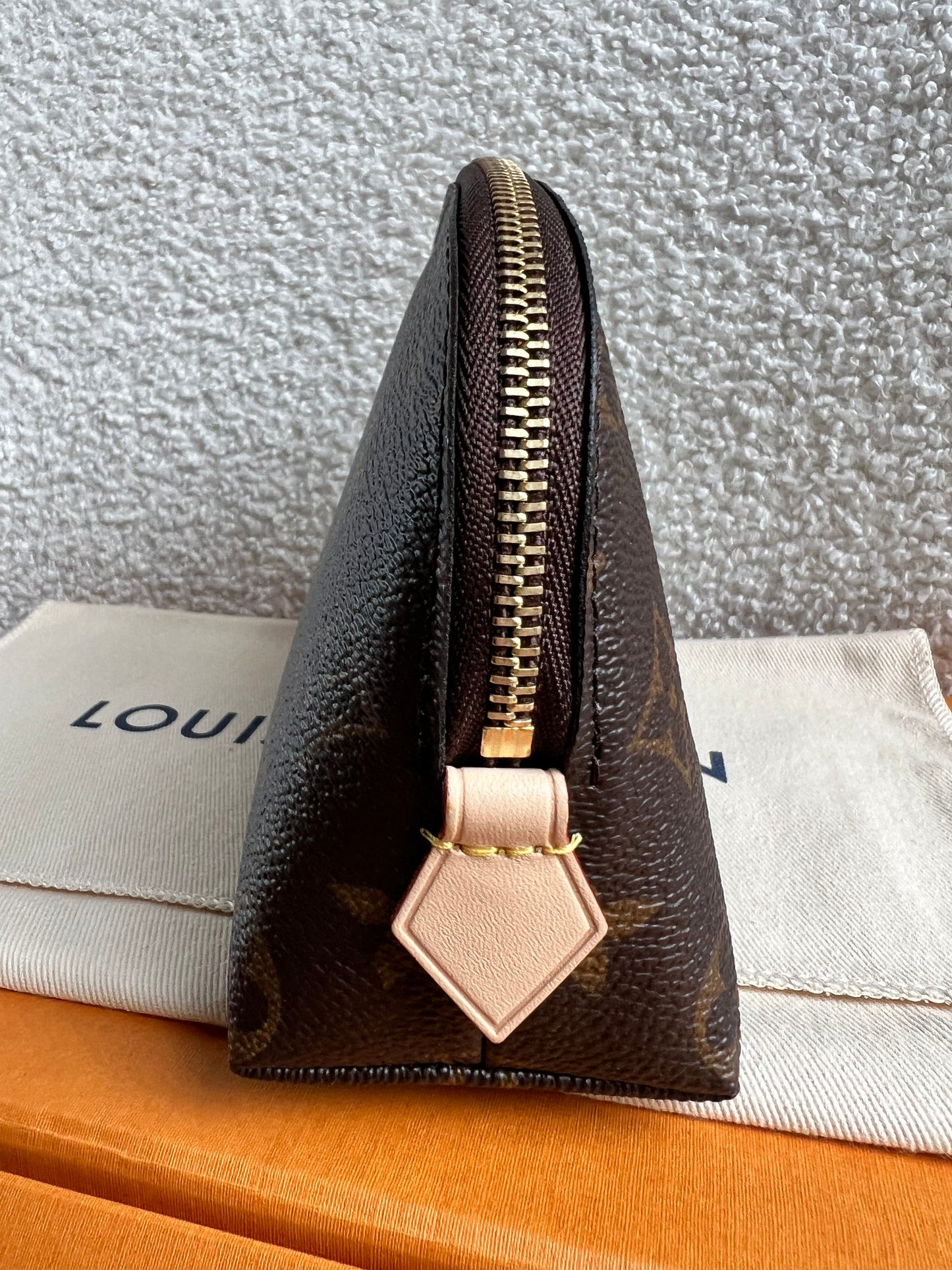 Louis Vuitton Cosmetic Pouch PM Monogram (RRP £415)