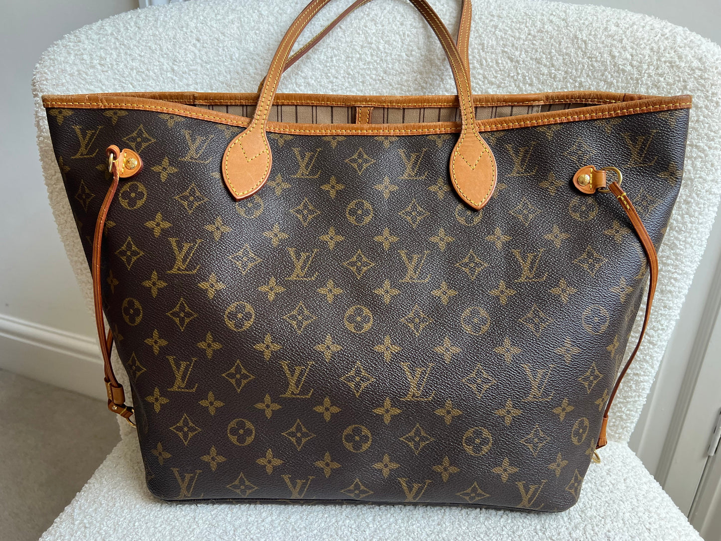Louis Vuitton Neverfull MM Monogram Beige