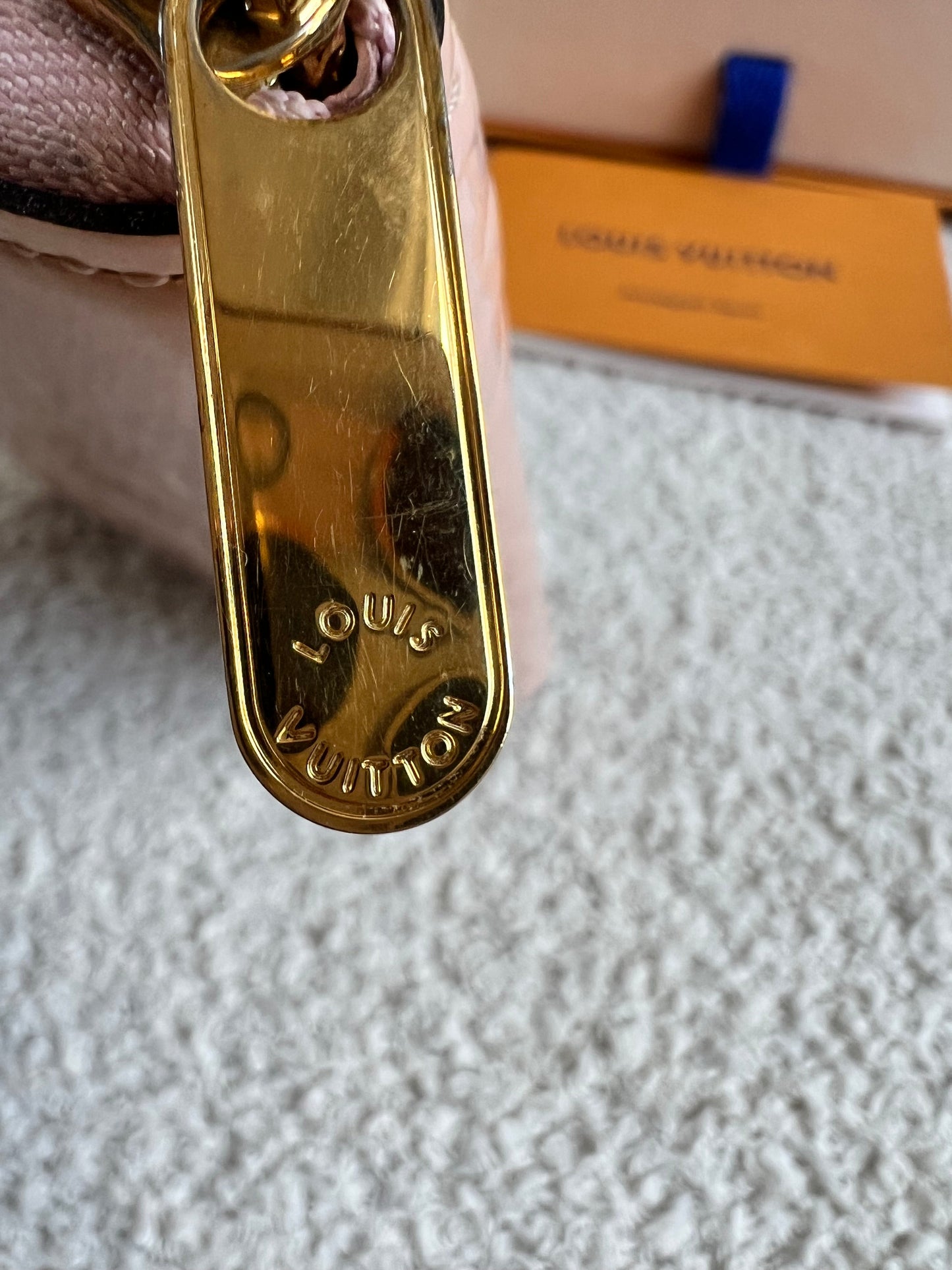 Louis Vuitton Zippy Coin Purse in Rose Ballerine Vernis Patent (RRP £420)