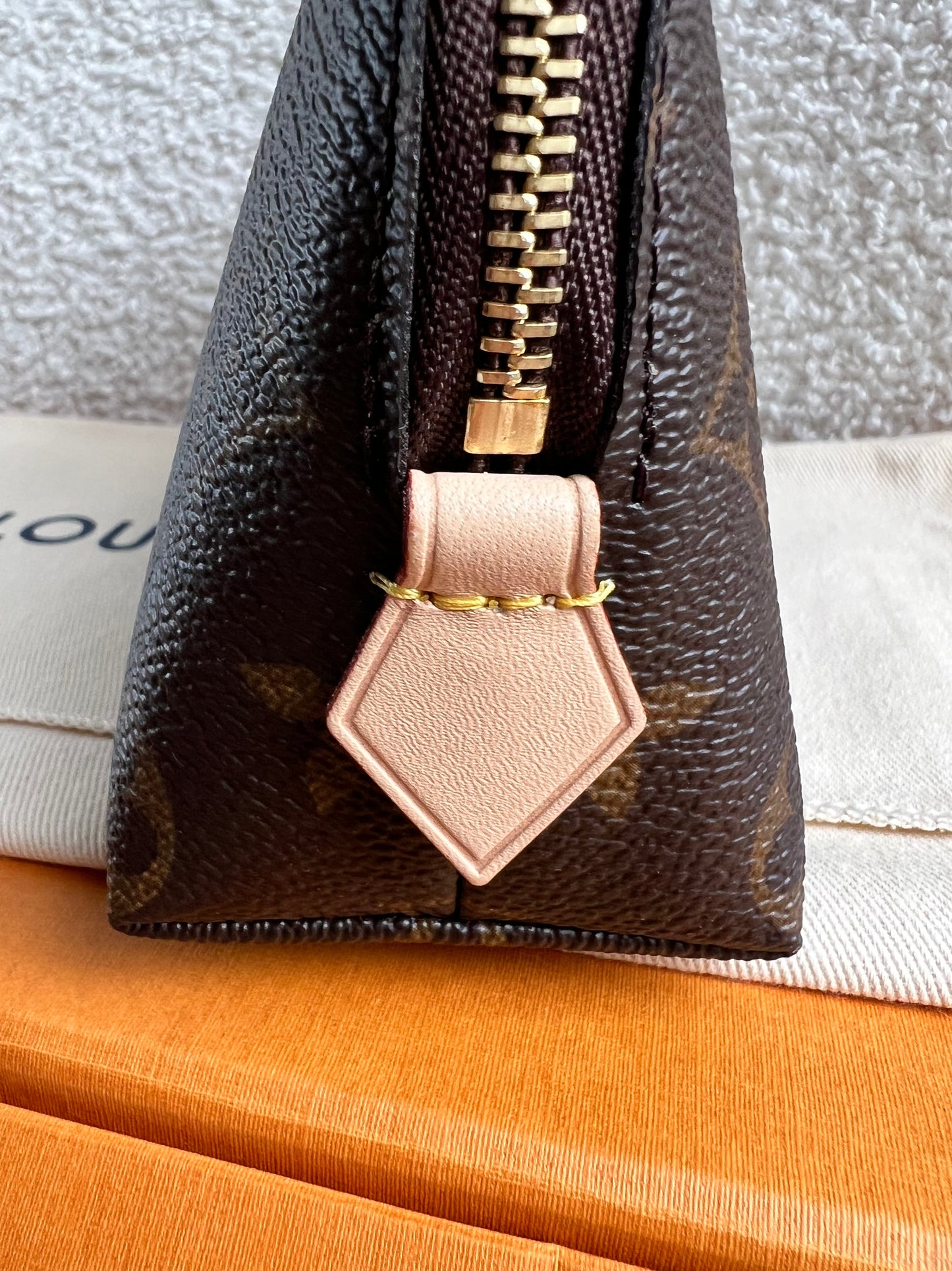 Louis Vuitton Cosmetic Pouch PM Monogram (RRP £415)