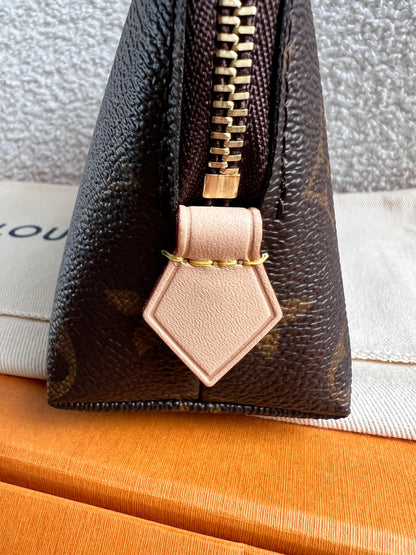 Louis Vuitton Cosmetic Pouch PM Monogram (RRP £415)