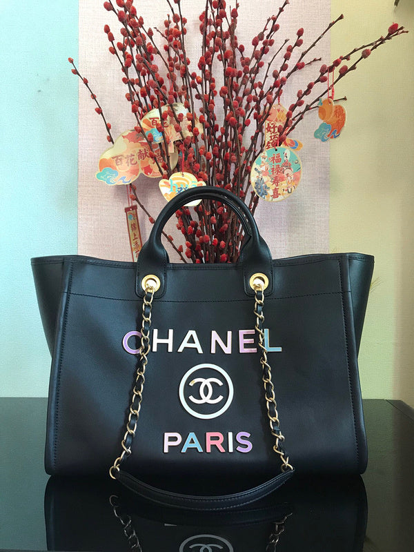 Chanel Luxury Handbag Style 125