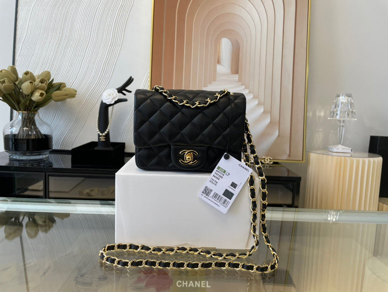 Chanel Luxury Handbag Style 451