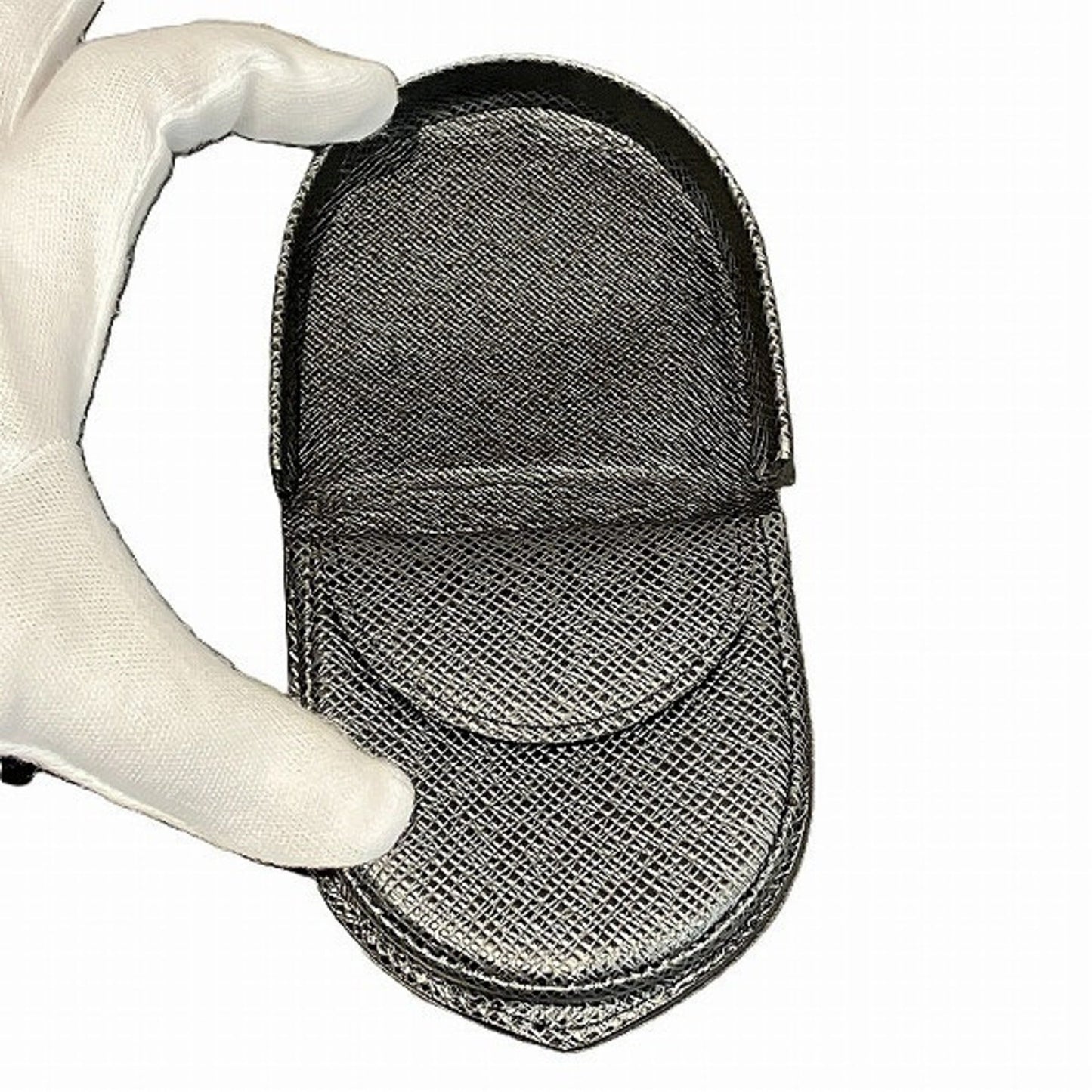Louis Vuitton  Taiga Leather Coin Purse/Coin Case