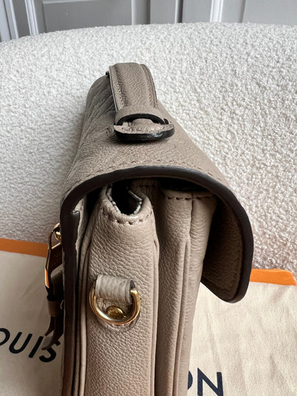 Louis Vuitton Pochette Metis Empreinte (RRP £2,130)