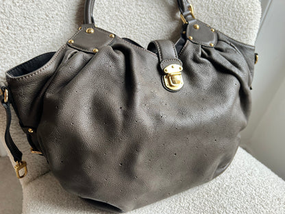 Louis Vuitton Gris Pearl Monogram Mahina Leather L Bag