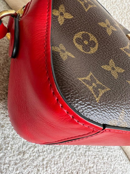 Louis Vuitton Saintonge Monogram Red