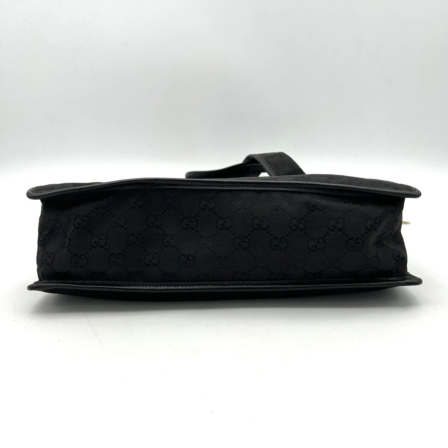 Gucci Black GG Canvas Crossbody Bag gu9909cc