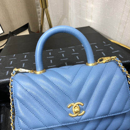 Chanel Luxury Handbag Style 526