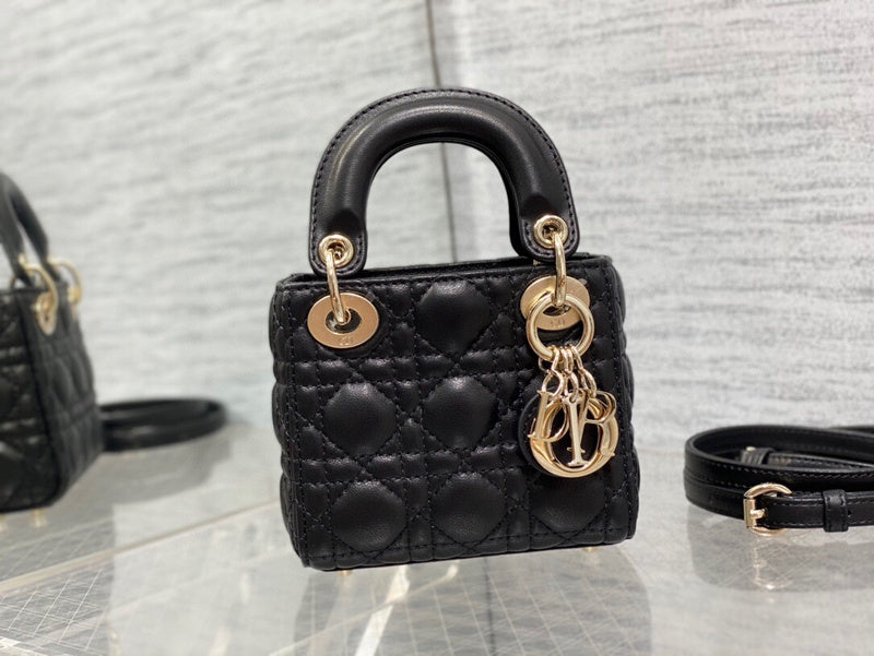 Chanel Luxury Handbag Style 363