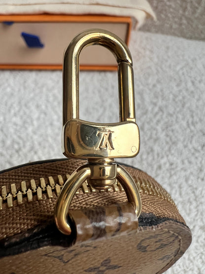Louis Vuitton Round Coin Purse Reverse Monogram