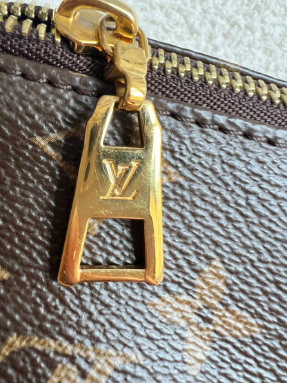 Louis Vuitton Bumbag in Monogram Canvas