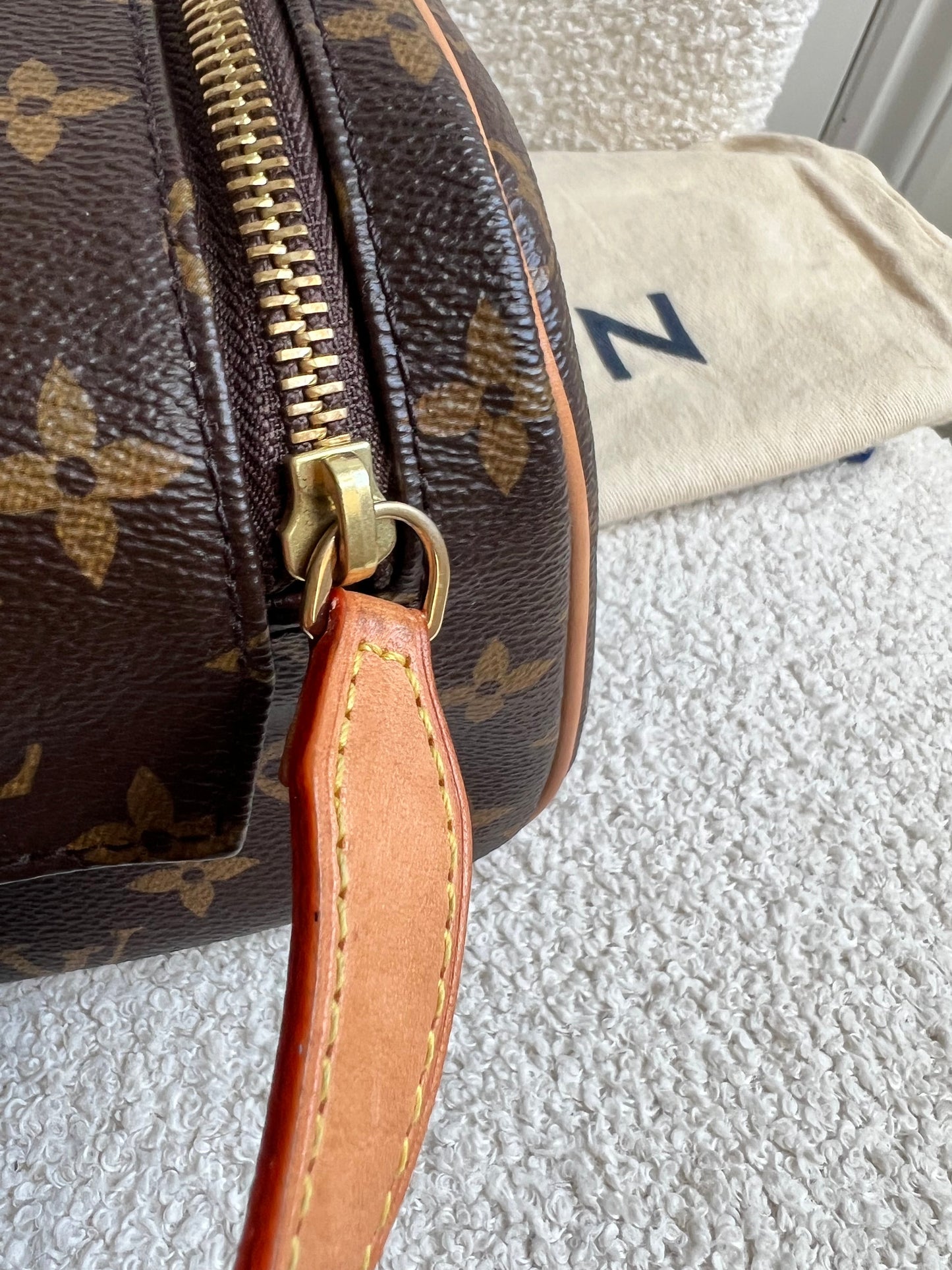 Louis Vuitton Dopp Kit Toilet Pouch Monogram (RRP £780)