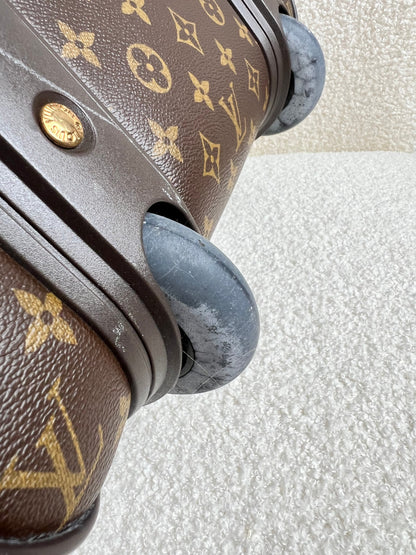 Louis Vuitton Pegase 55 Suitcase Monogram (RRP £2,250)