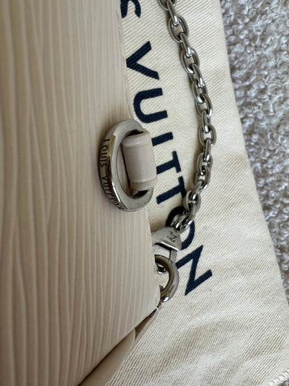 Louis Vuitton Easy Pouch Creme Epi (RRP £1320)