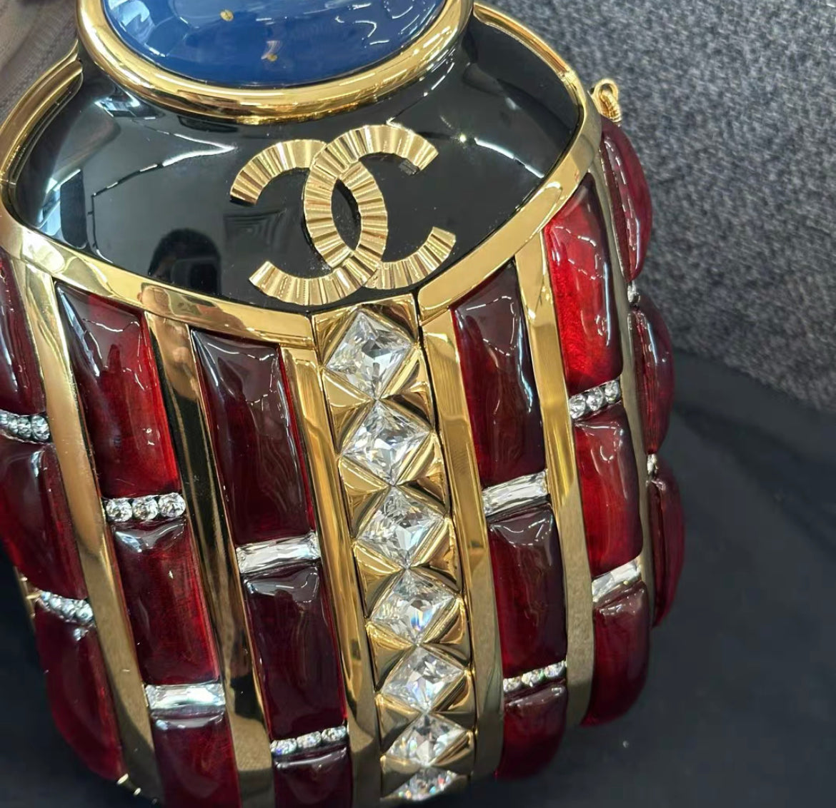 Chanel Luxury Leather Red Shoulder Bag Red
