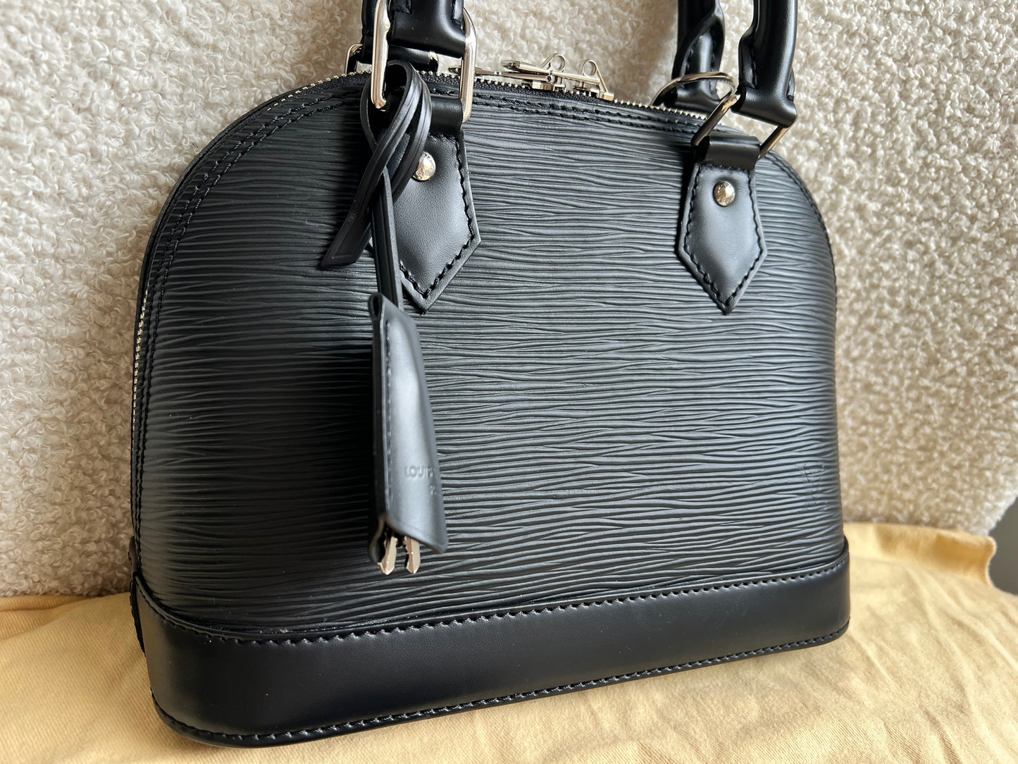 Louis Vuitton Alma BB Black Epi (RRP £1540)